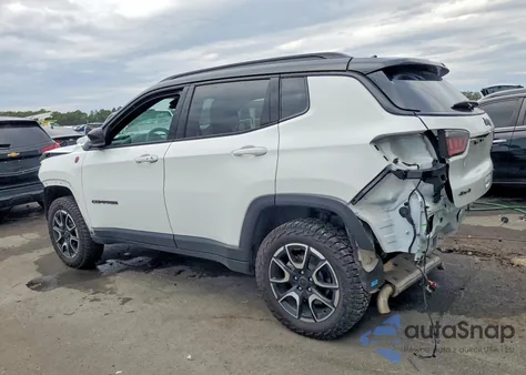 2025 Jeep Compass Trailhawk z USA, uszkodzony, nr VIN 3C4NJDDN6ST557209